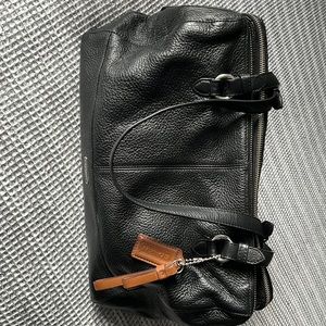 Coach leather shoulder purse approximately 9”x15”x6”
